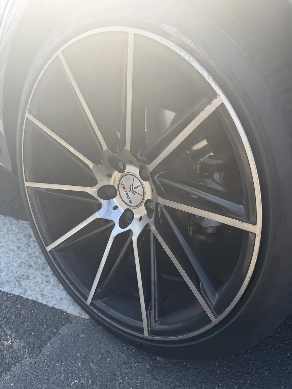 Mercedes-Benz CLS 550 wheel before cleaning